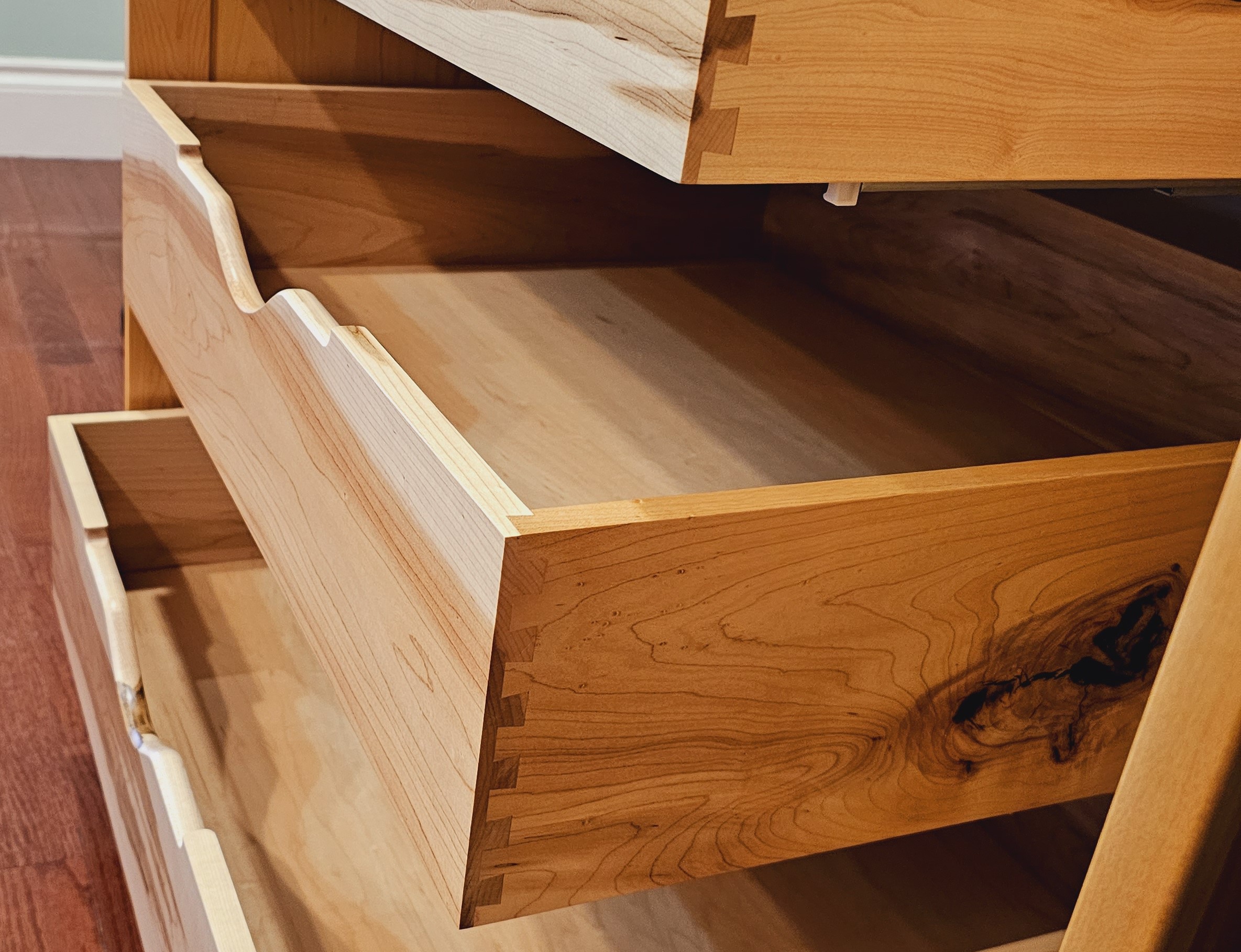 Maple dovetail drawer build