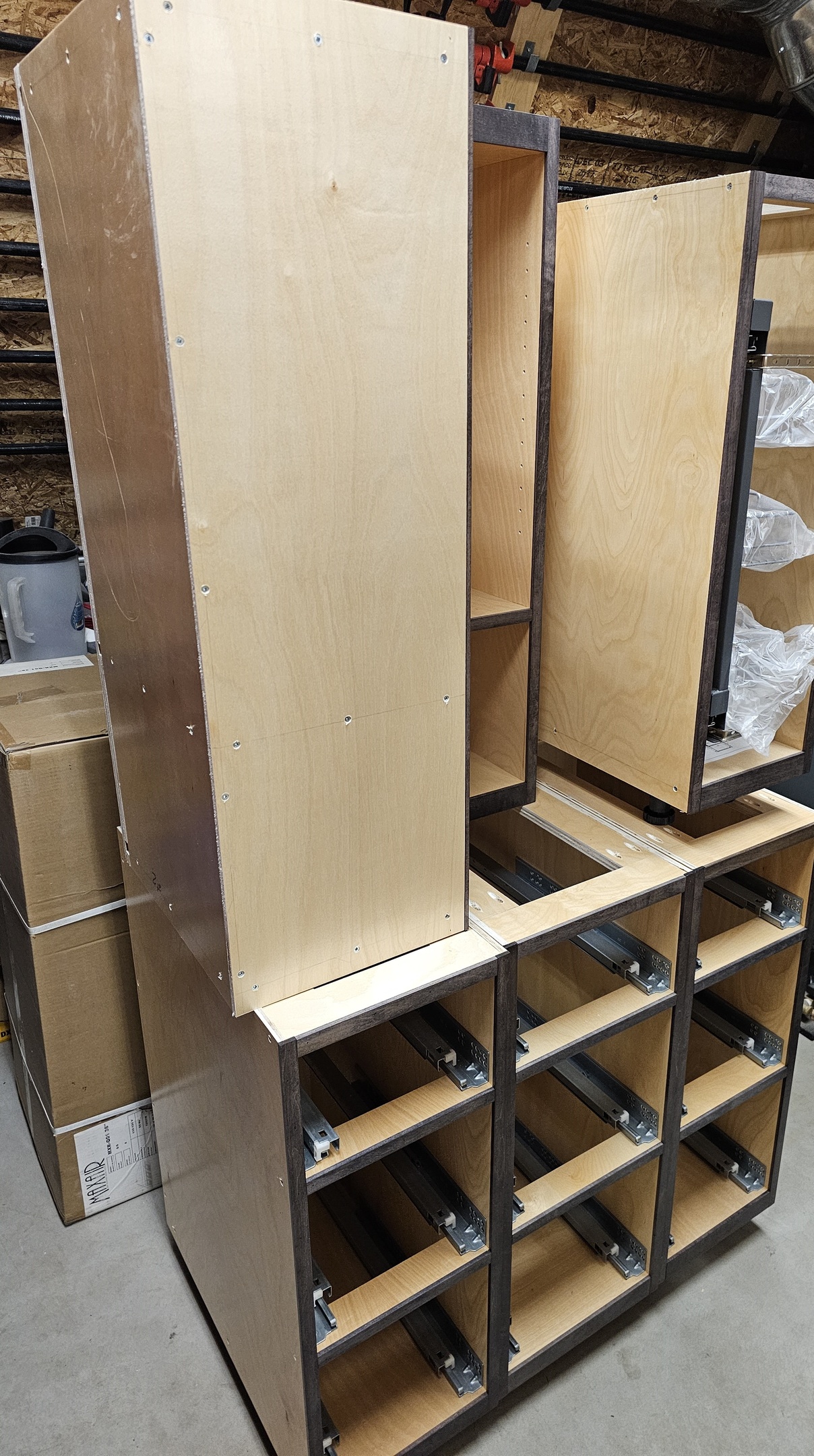 soft-close tandem slides cabinet base construction