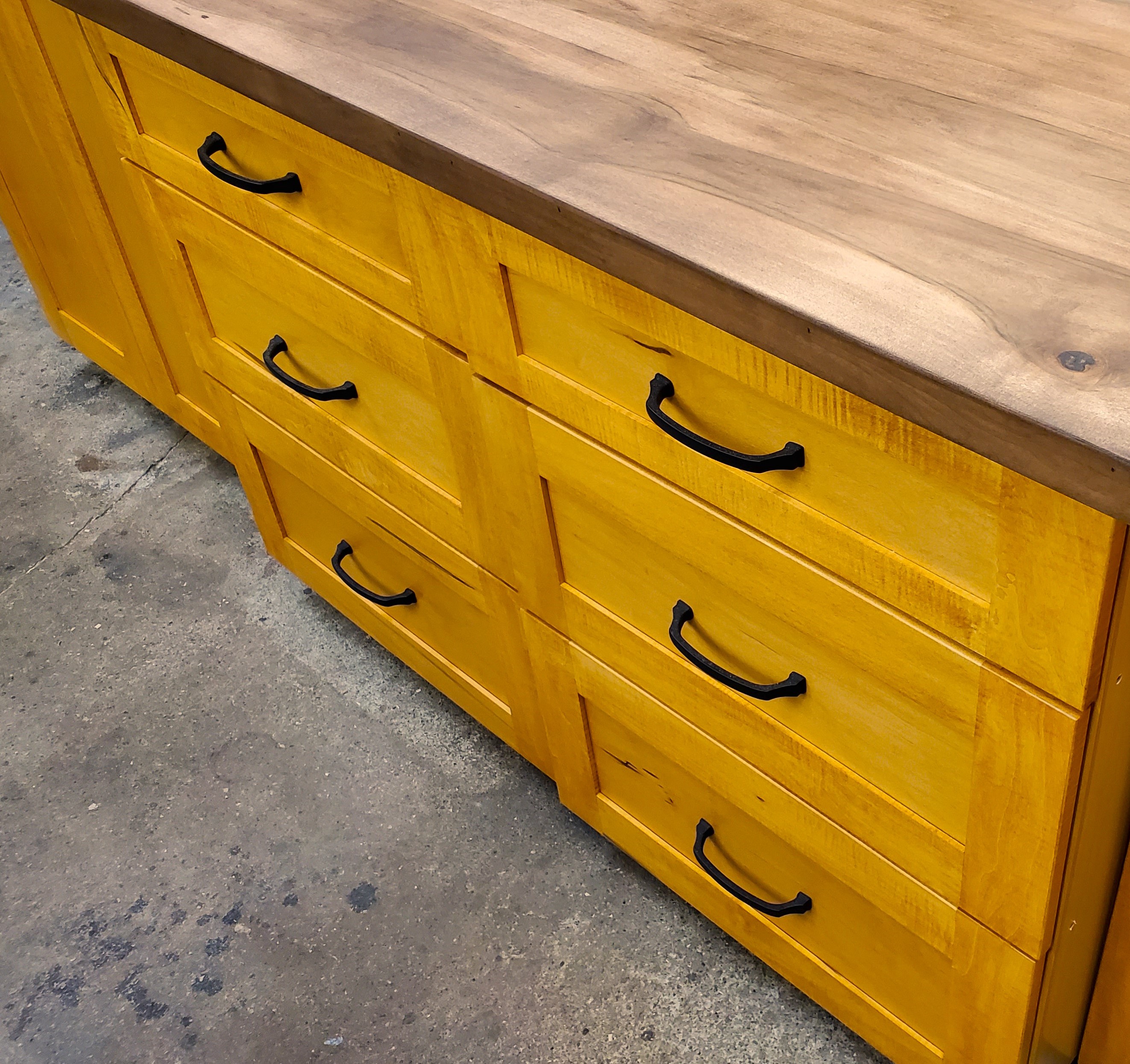 Walnut wood countertop